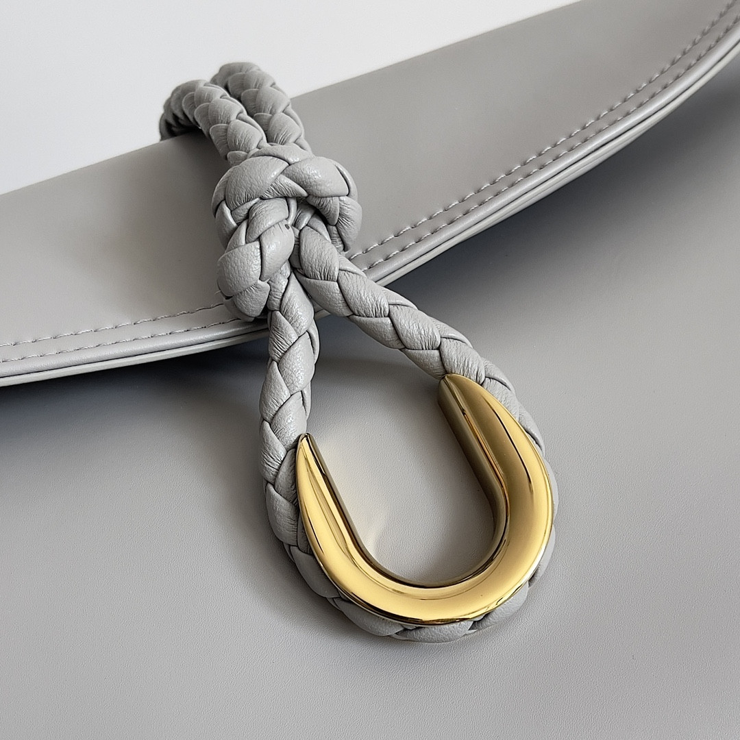 Bottega Veneta Liberta 23 x 35 x 6cm