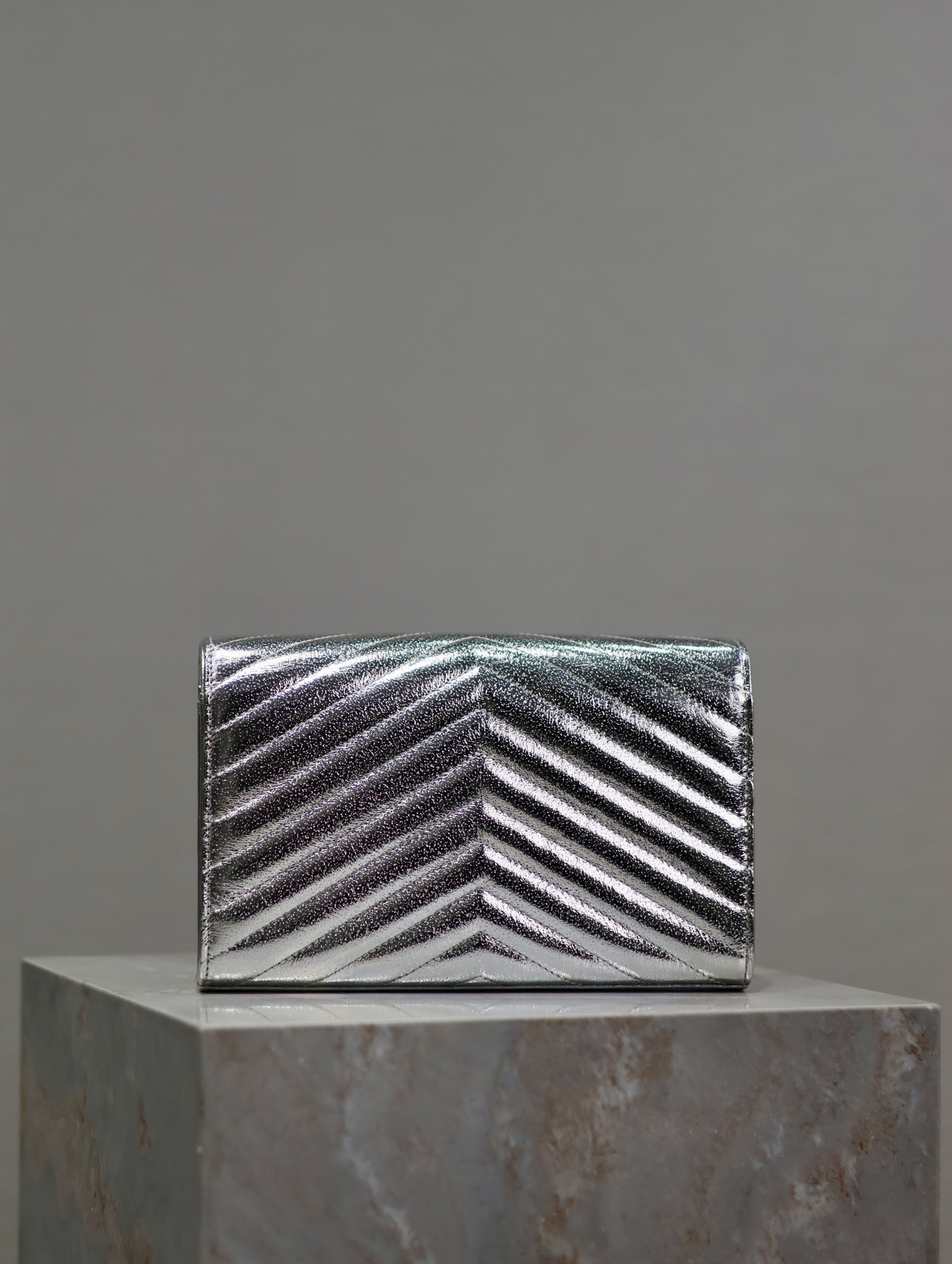 YSL Cassandra Monogram Classic Chain Wallet  22.5 x 14 x 4cm