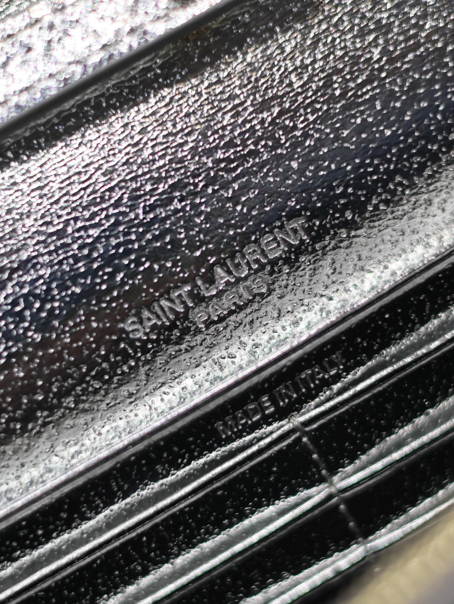 YSL Cassandra Monogram Classic Chain Wallet  22.5 x 14 x 4cm