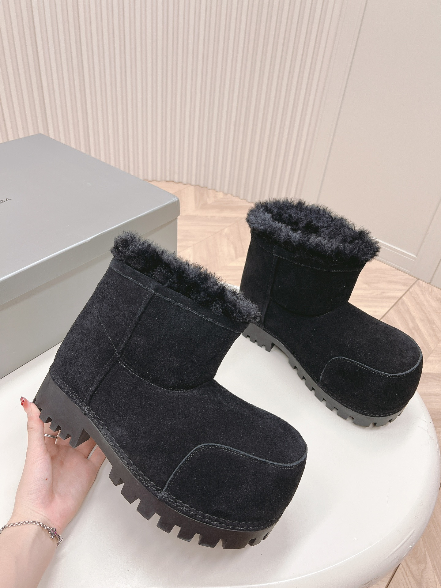 UA Balenciaga Snow Boot
