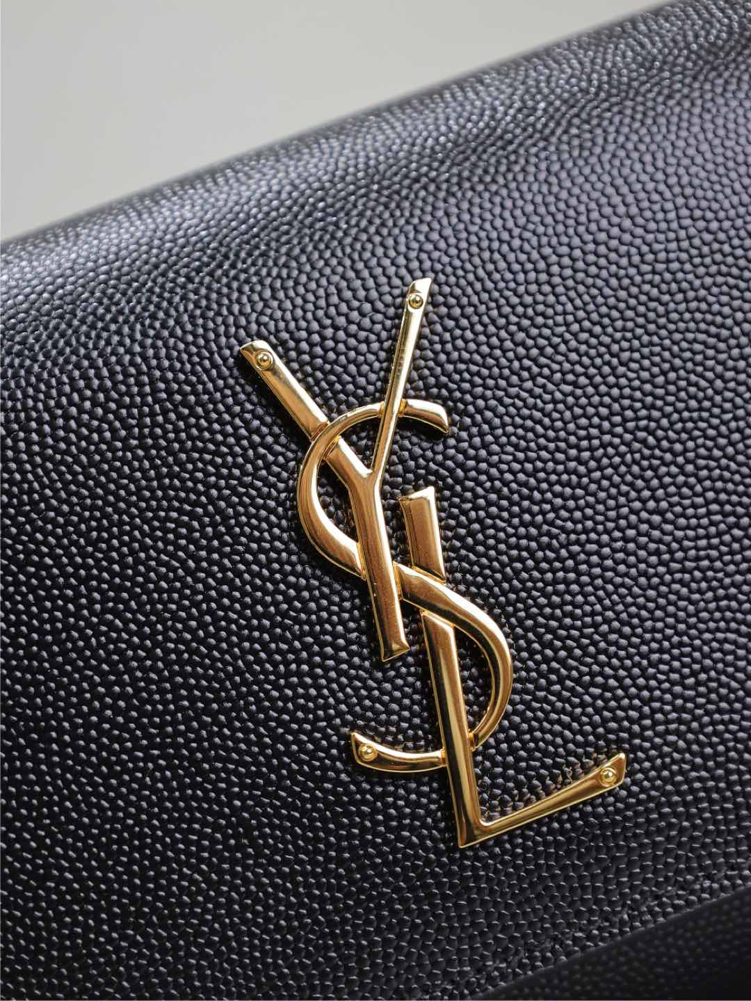 YSL kate belt bag in grain de poudre-embossed leather 18x12x4.5cm
