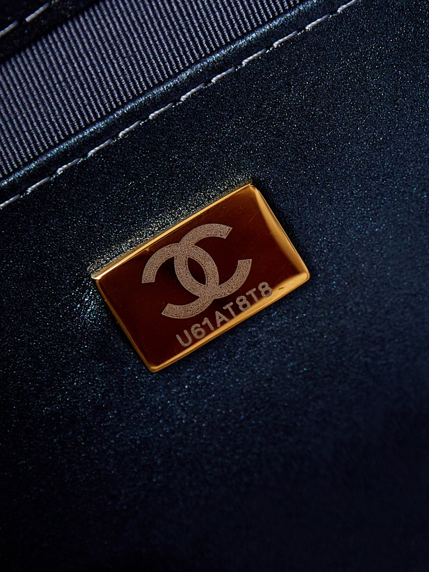 Chanel 24s Denim Retro HOBO Bag 20x24x6cm