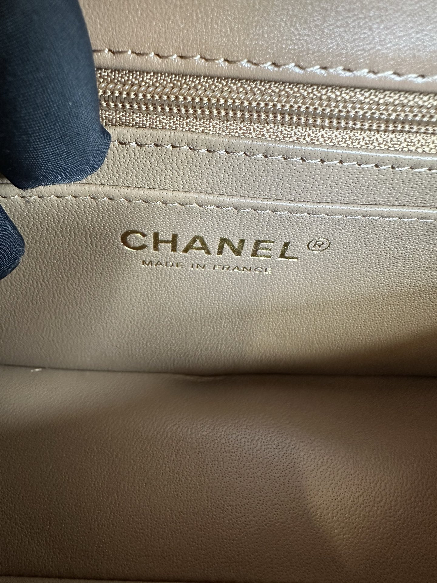 Chanel Mini Flap Bag 20x12x6cm