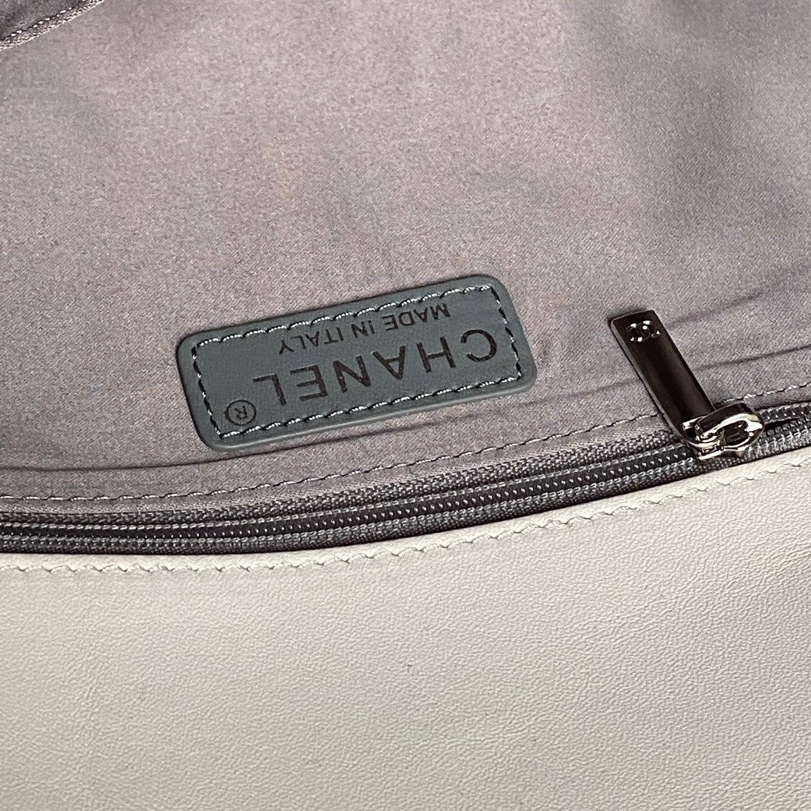 Chanel Vintage Graffiti Tote Airport Bag 36x24x12cm