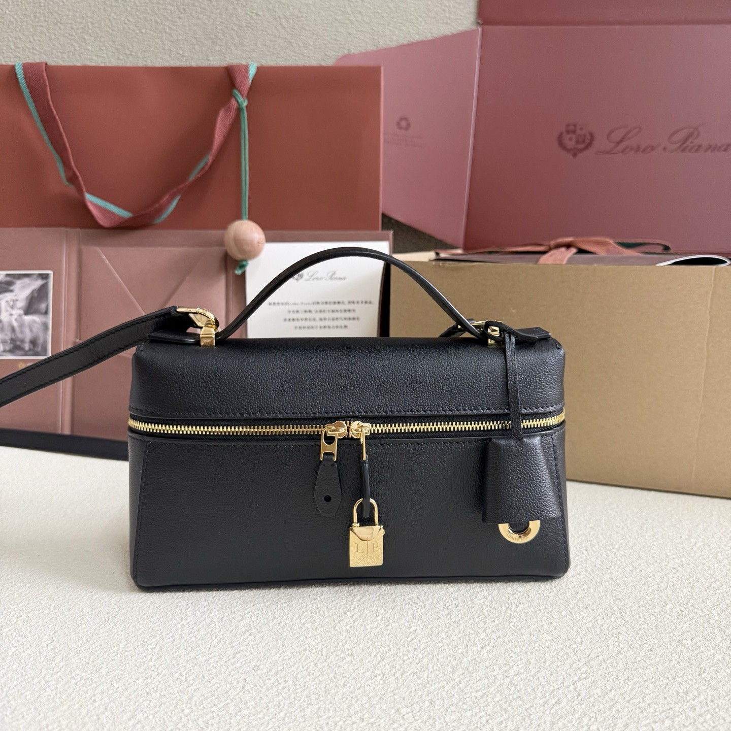 Loro Piana Extra Bag L23 23x12x7cm