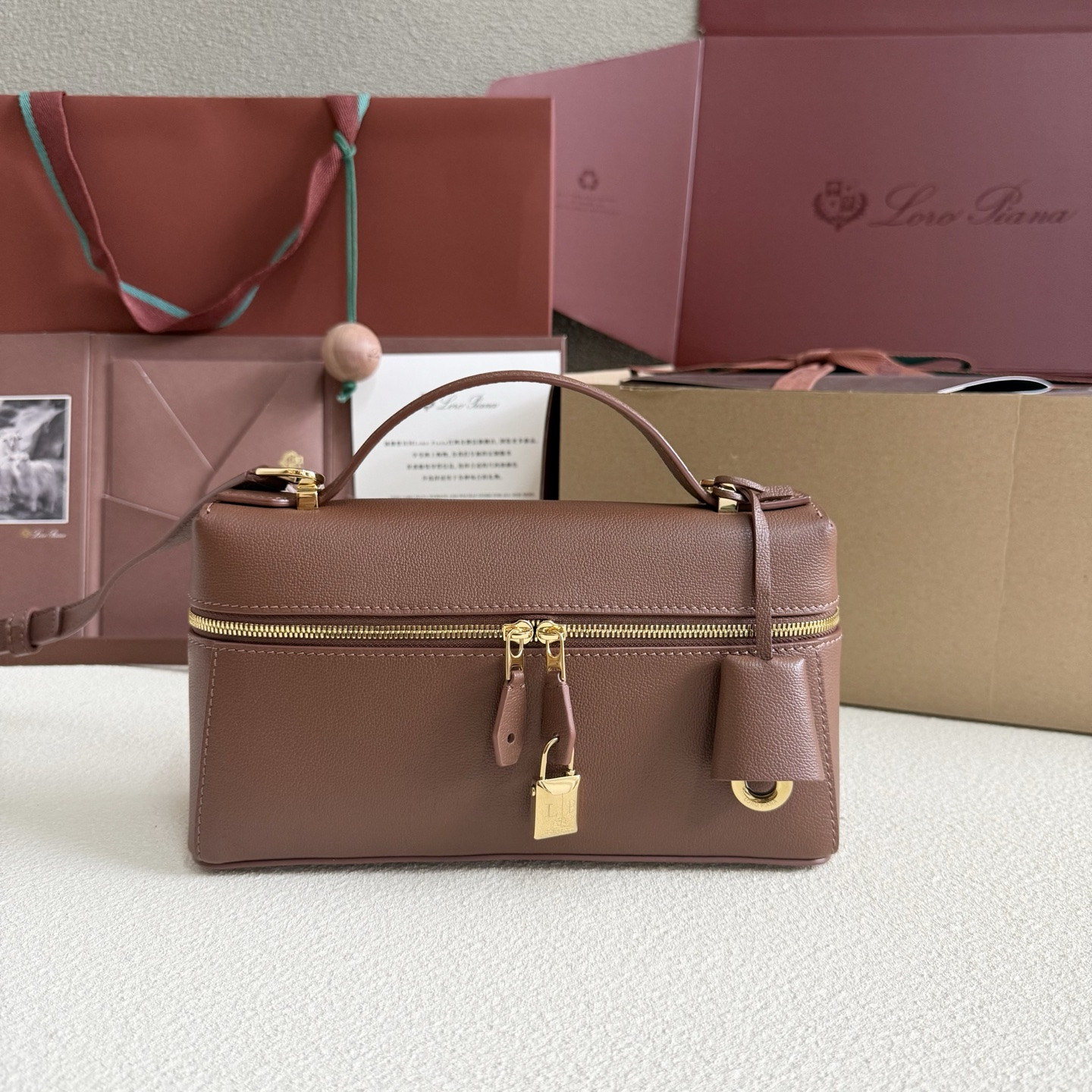 Loro Piana Extra Bag L23 23x12x7cm