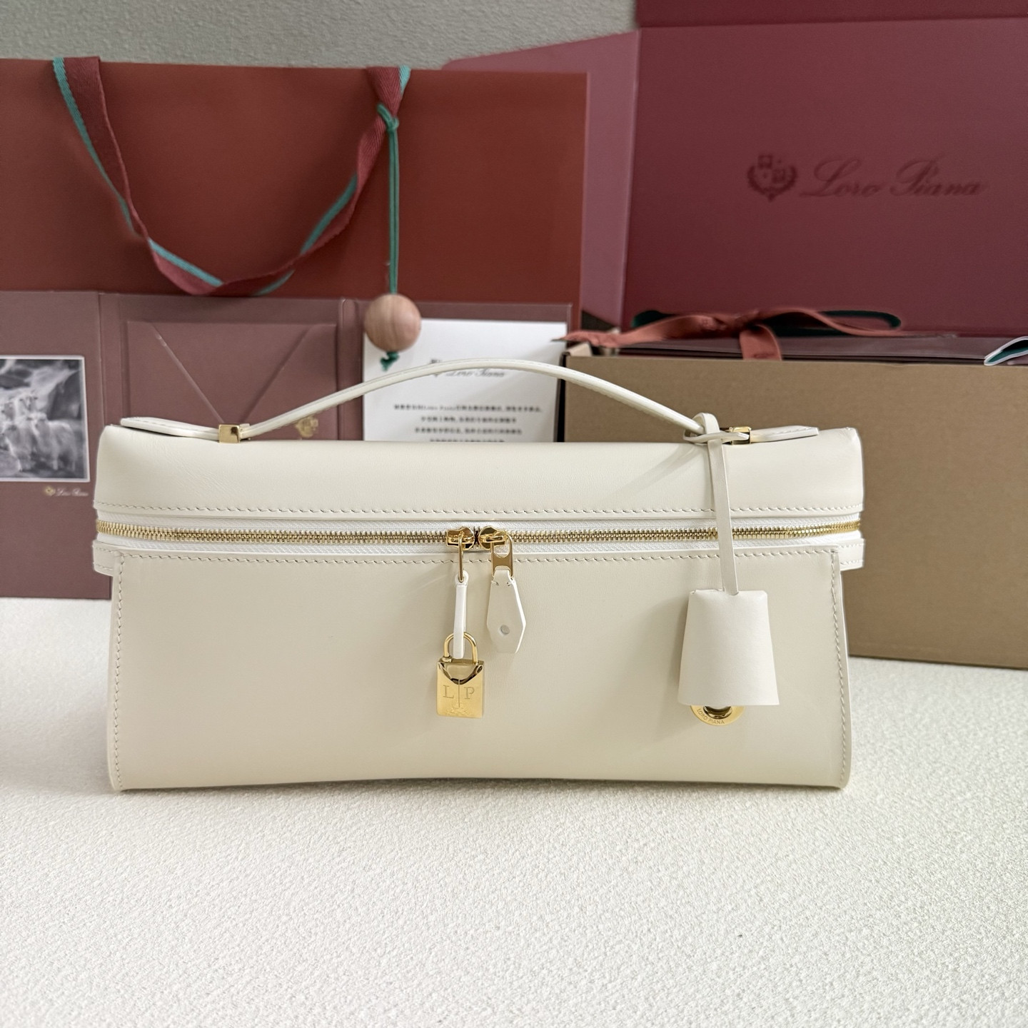 Loro Piana Extra Clutch L29 29x14x3cm