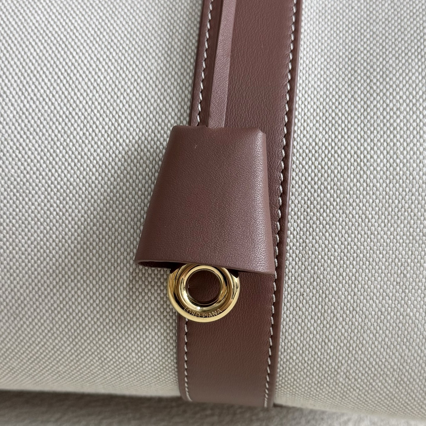 Loro Piana Loom L32 33x23x18cm