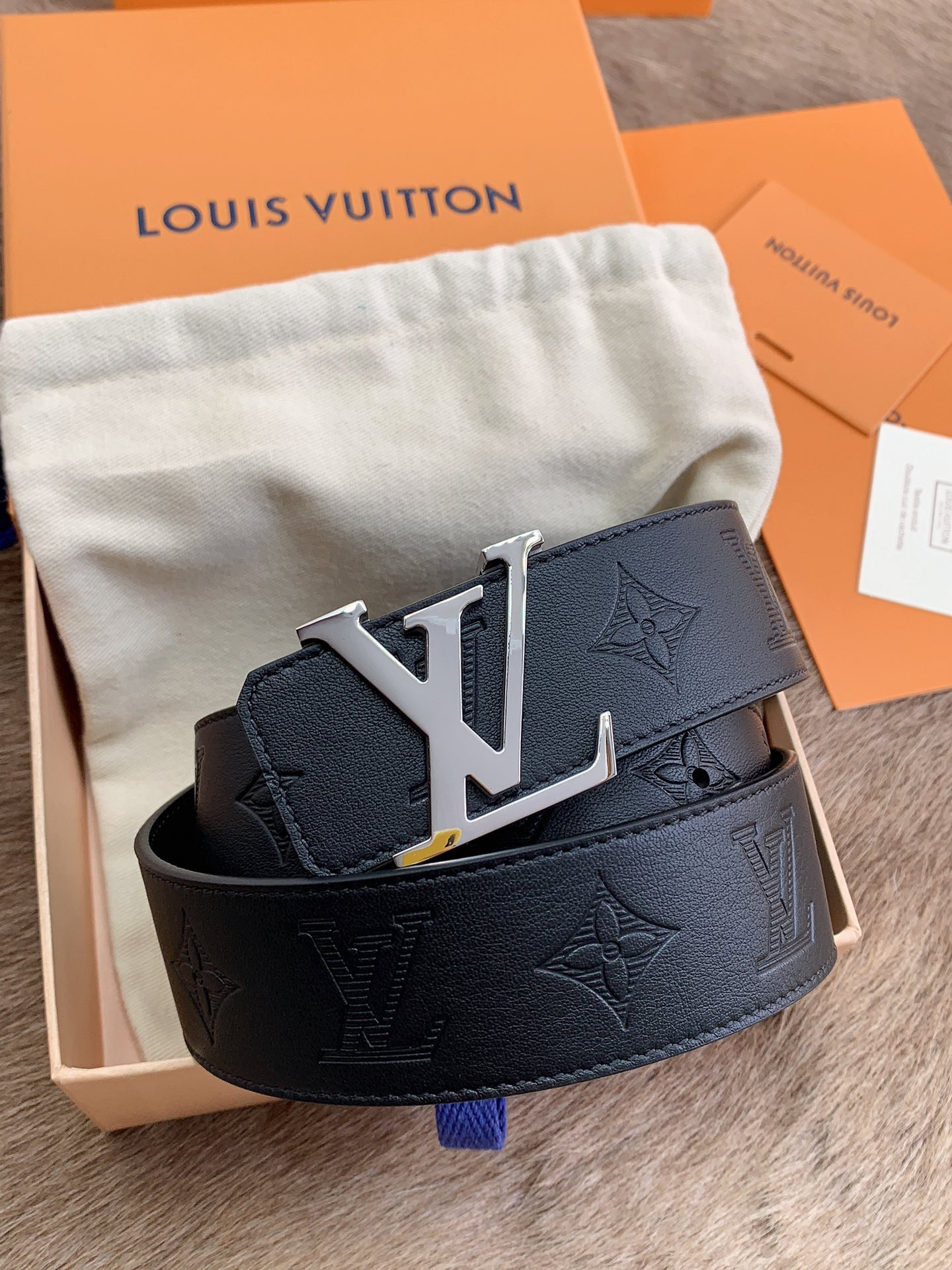 LV LOUIS VUITTON 40MM BELT